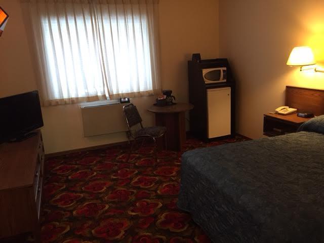 Royal Hotel Flin Flon Dış mekan fotoğraf