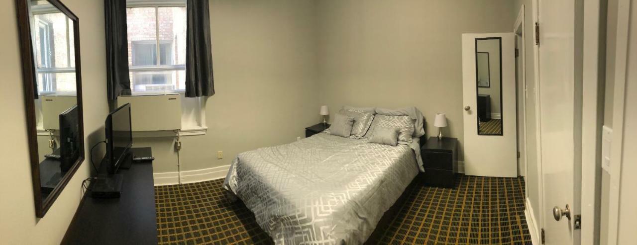Royal Hotel Flin Flon Dış mekan fotoğraf