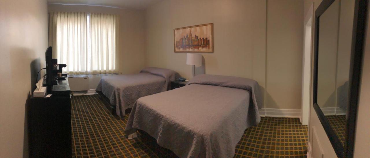 Royal Hotel Flin Flon Dış mekan fotoğraf